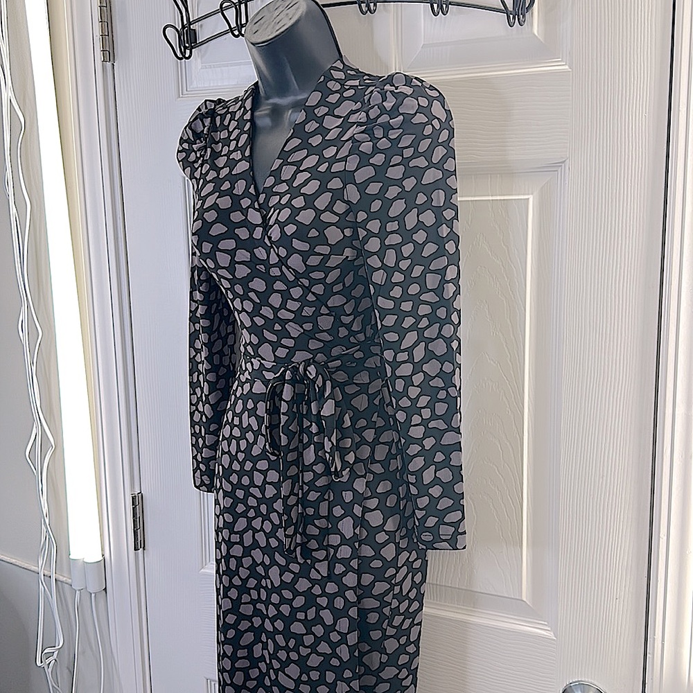 🔥 🔥 🔥 ALERT. POA! NWT WRAP AROUND 👗. It just don’t get NO BETTER. Maxi fit! - Picture 7 of 12